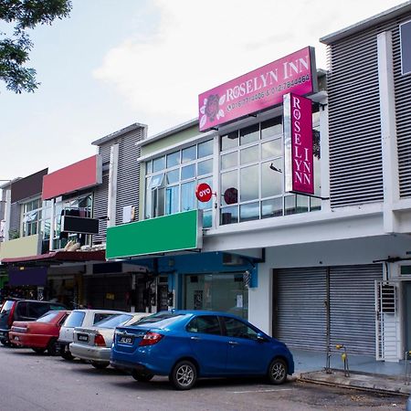 Oyo 90090 Roselyn Inn 2 Pasir Gudang Eksteriør bilde