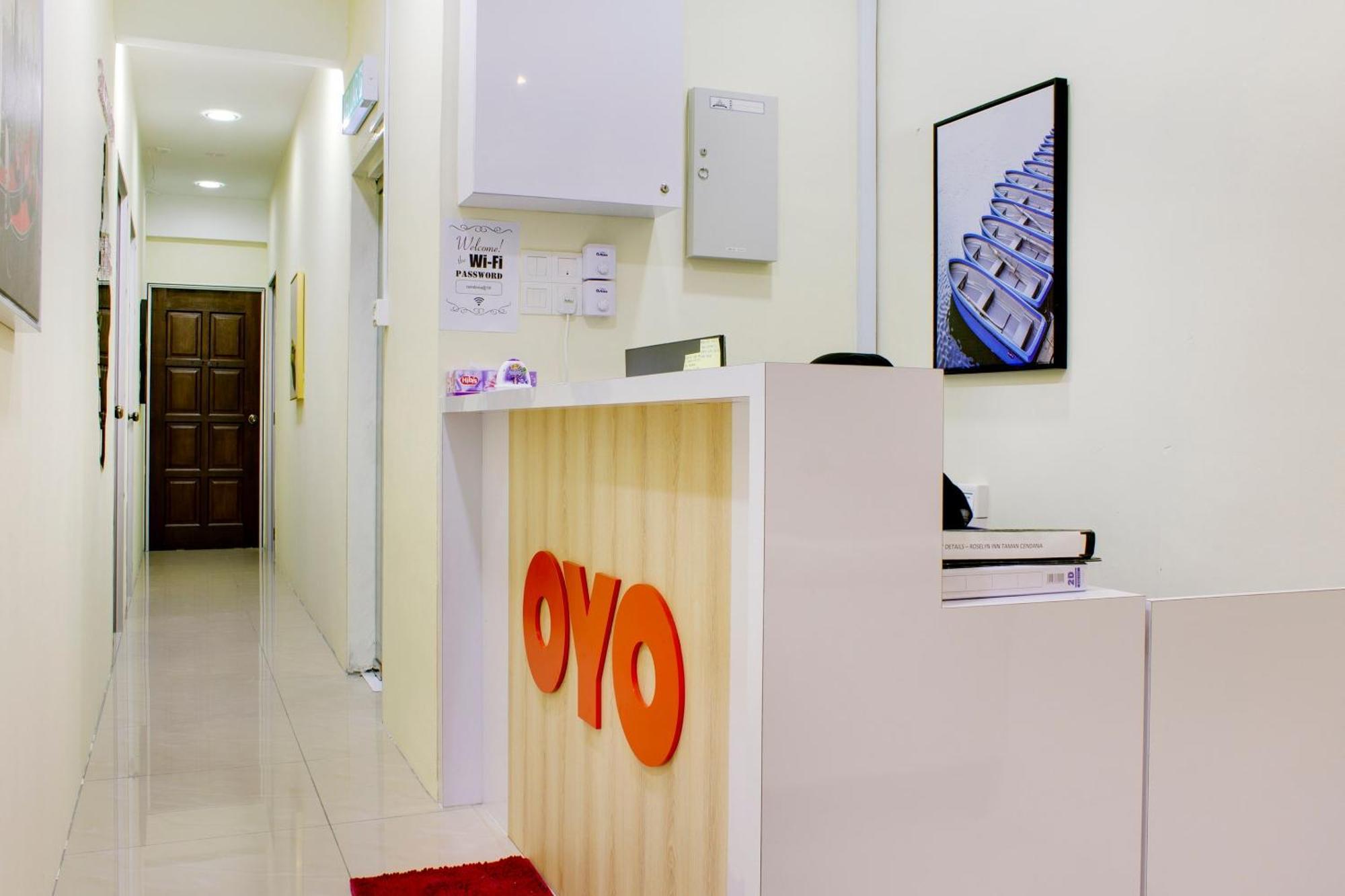 Oyo 90090 Roselyn Inn 2 Pasir Gudang Eksteriør bilde